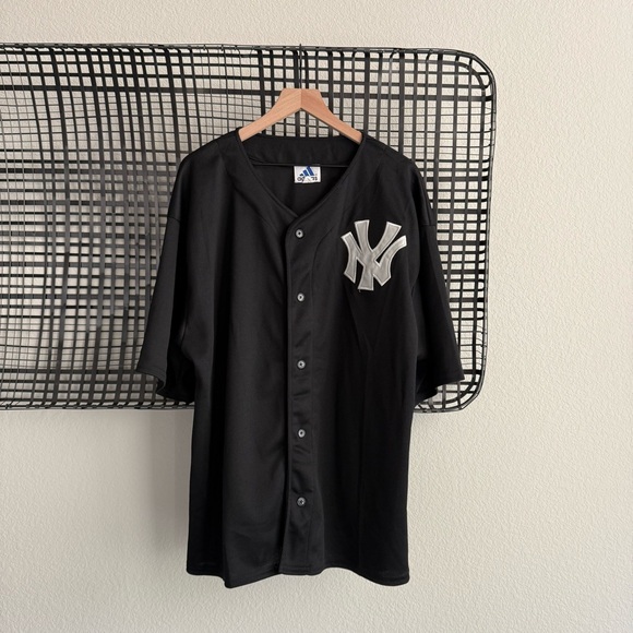 Vintage adidas New York Yankees black Jersey - Picture 1 of 7
